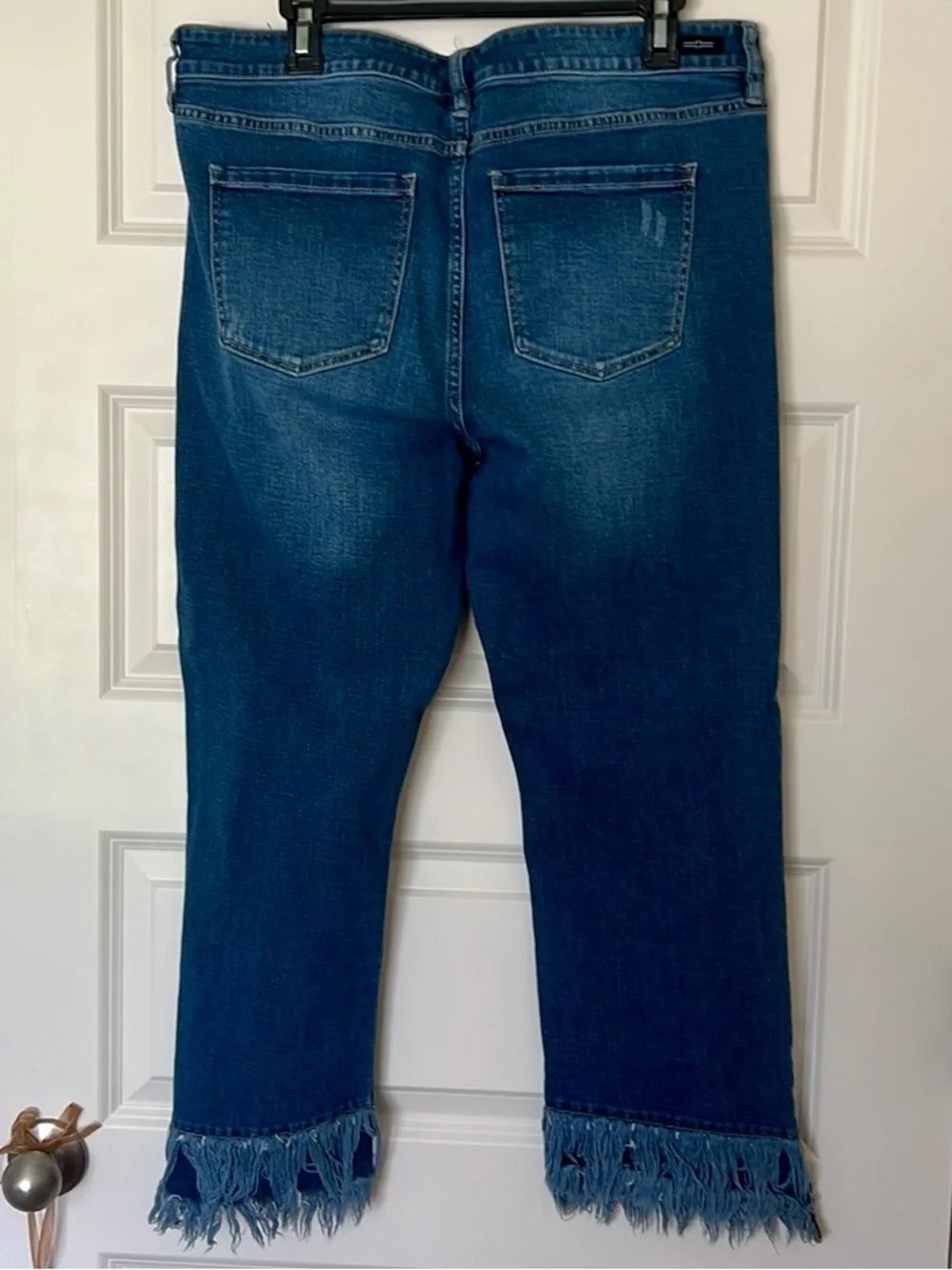 Liverpool Straight Crop Jeans in Dark Blue with Frayed Hem - Picture 4 of 7
